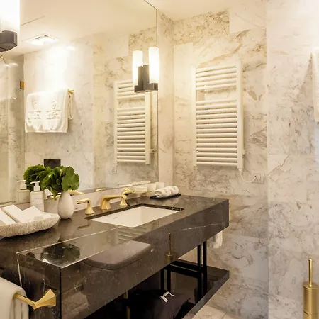 מלון Altis Avenida Hotel, A Member Of Preferred &